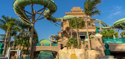 Водные горки в аквапарке Aquaventure, Дубай, ОАЭ