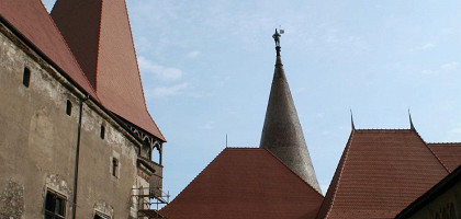 Крыши замка Корвинов, Хунедоара
