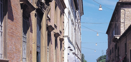 Центральная улица Россини, Пезаро