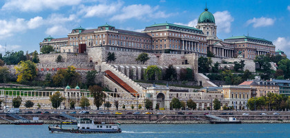 Будайская крепость у берегов Дуная, Будапешт
