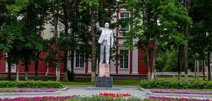Памятник Ленину, Артем