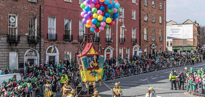 Уличное шествие Waterford Spraoi