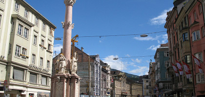 Колонна Святой Анны, Улица Марии-Терезии, Инсбрук