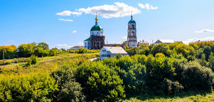 Вид на церковь в Карачарово