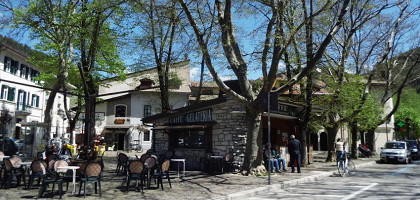 Уличное кафе в Пескассероли, Л’Акуила