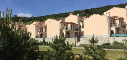 Виллы Романа, Елените