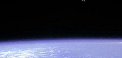 Космонавт McCandless и орбита