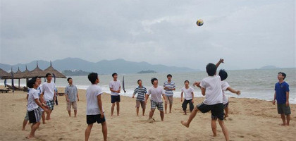Волейбол на пляже Нячанга