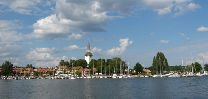 Вид на город с озера Меларен, Мариефред, Швеция