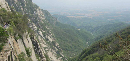 Чудесные горы Шаолинь, Лоян, Китай
