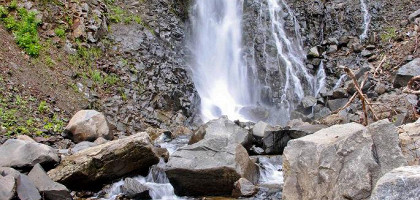 Нижний Водопад реки Угледарки, высота 27 метров, Сахалин