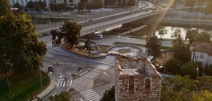Вид на Скопье и крест Тысячелетия