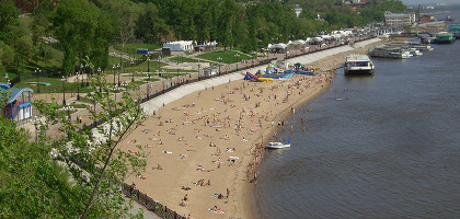 Вид на городской пляж и набережную адмирала Невельского, Хабаровск