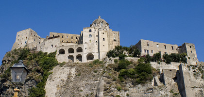 Замок Арагонезе, Искья