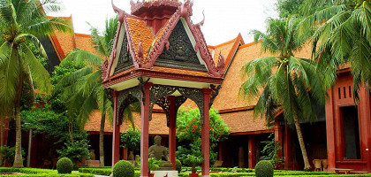 Памятник в национальном музее в Камбодже
