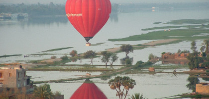 Воздушный шар над городом мертвых, Луксор