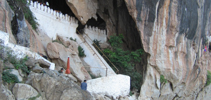 Пещеры Пак Y, Лаос