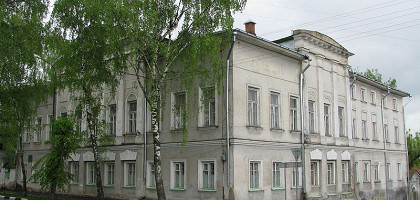 Бывшая усадьба Соллогубов, ныне здание Медицинского училища, Серпухов
