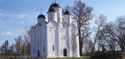 Собор Архангела Михаила в Микулине