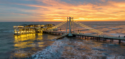 Пирс Дуррес, Албания