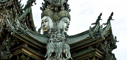 Храм Истины, крыша
