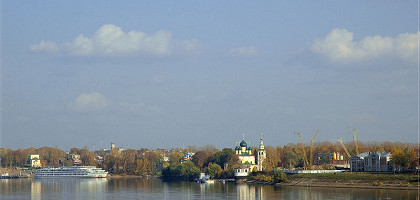 Набережная Углича. Вид с плотины