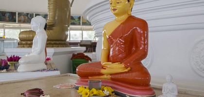 Внутри храма, Калутара