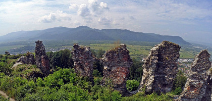 Хустский замок, Украинские Карпаты