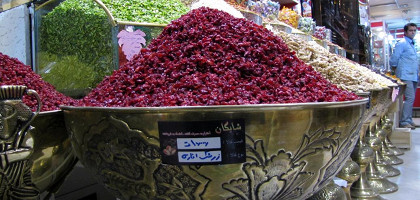 Продукты на базаре в Тегеране