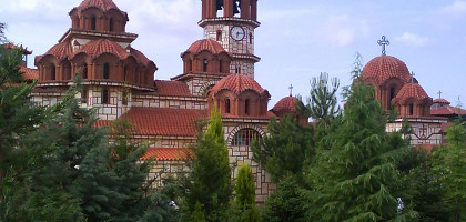 Вид на монастырь Св. Рафаила около Салоников