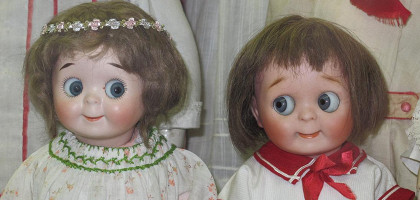 Мюнхен, музей игрушек, мы с Тамарой ходим парой