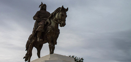 Памятник Убаши-хану