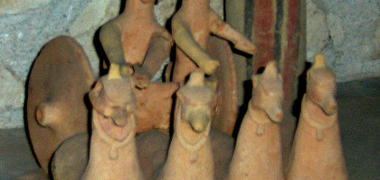 Кипрский археологический музей, терракотовые воины в колеснице