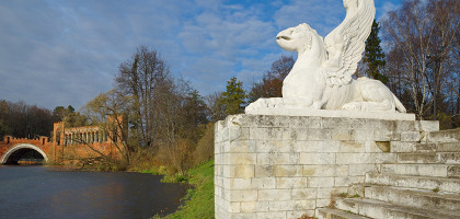 Скульптура грифона, Марфино