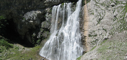 Гегский водопад, Абхазия