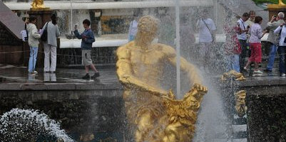 Знаменитый Самсон, разрывающий пасть льва