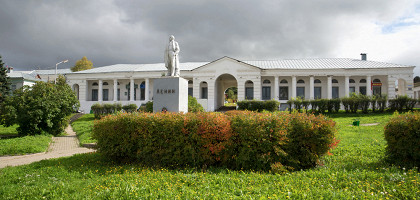 Галич, Россия, центральная площадь, памятник В. И. Ленину