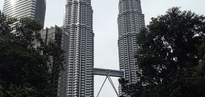 Башни Петронас в Куала-Лумпуре