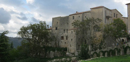 Архитектура, Гурдон, Франция