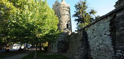 Каменные башни, Аоста