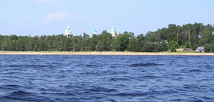 Коневец, вид на Коневский монастырь