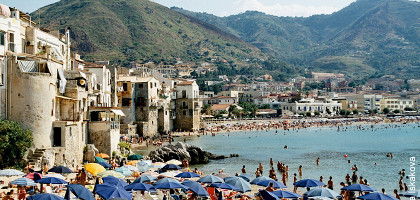 Городской пляж Чефалу, Сицилия