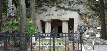Кладбище Стальено, гробница Джузеппе Мадзини
