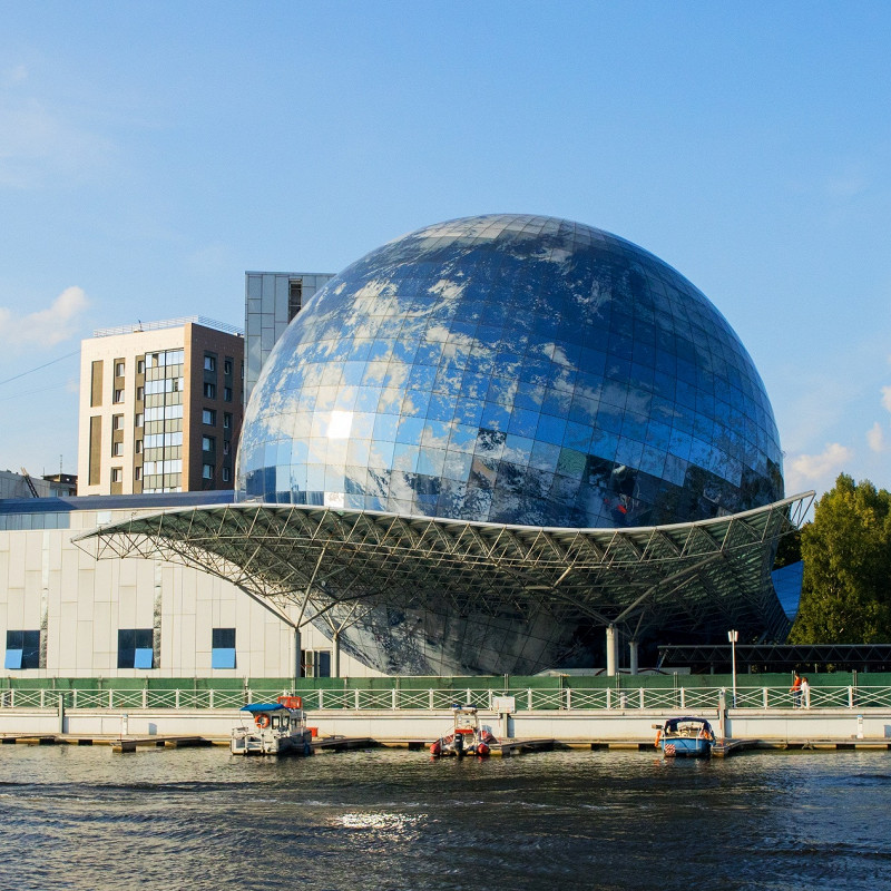 Первые экскурсанты смогут попасть в новый корпус-шар Музея Мирового океана в Калининграде 19 августа