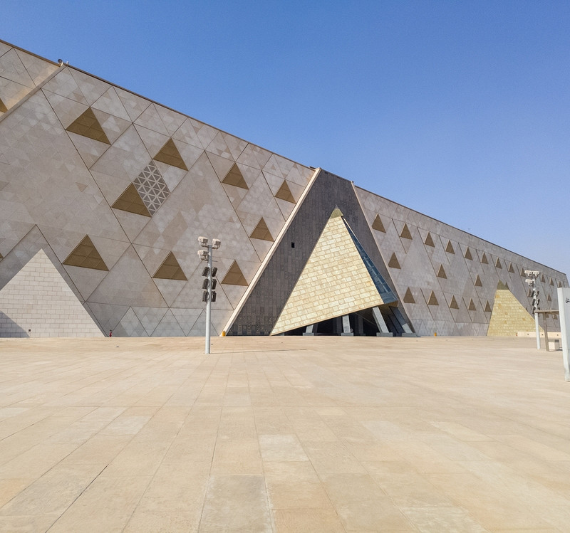 Большой Египетский музей в Гизе официально откроют 1 ноября