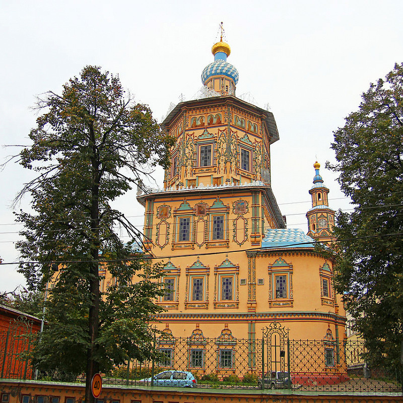 Храм на высоком. Петропавловский собор Казань. Петропавловский собор Казань фото. Петропавловский собор орёл. Петропавловский собор Петрозаводск.