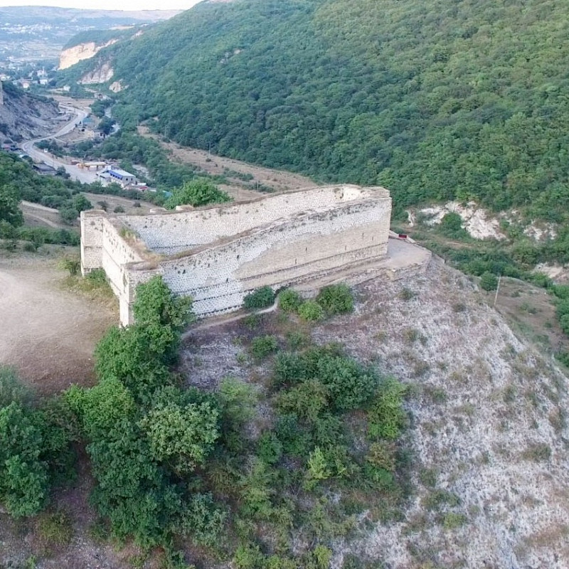 Крепость семи братьев и одной сестры дагестан фото