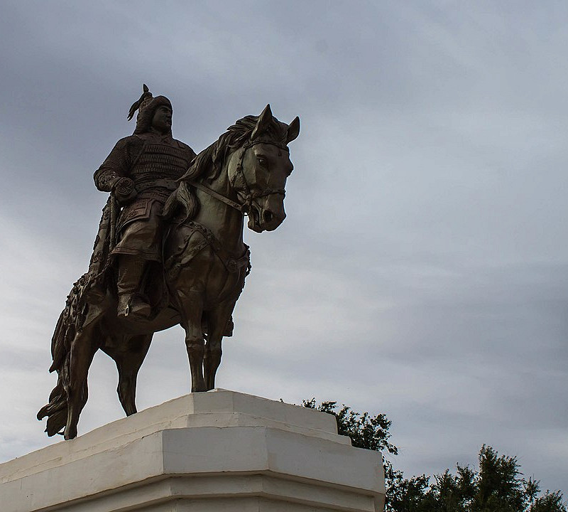 Памятник Убаши-хану: информация и фото, где находится Памятник Убаши-хану