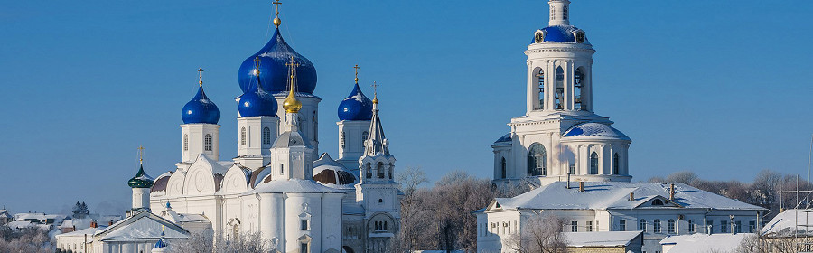 Боголюбово - 1920px-Bogolyubovo-asv2019-01-img08-Bogolyubsky-Monastery