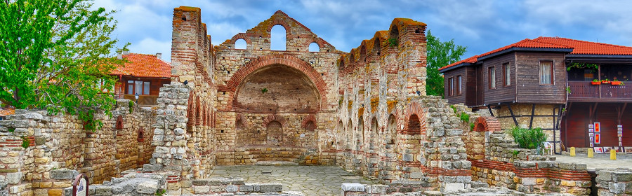 Старая церковь в Несебре, Болгария